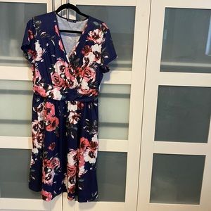Ouges dress size XXL